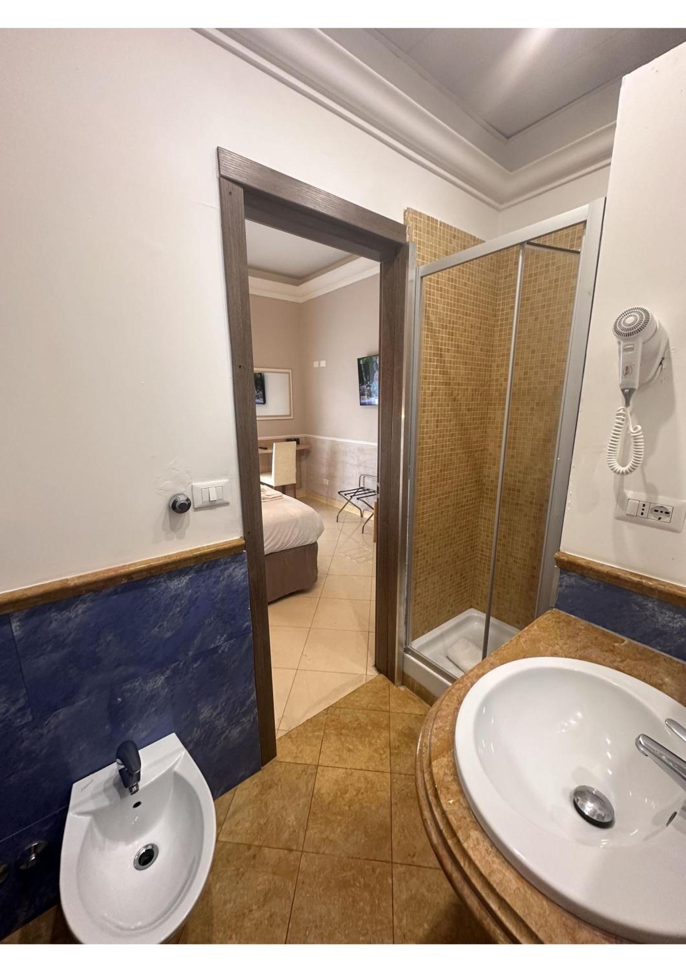 Spqr Suite Guest House Roma Esterno foto