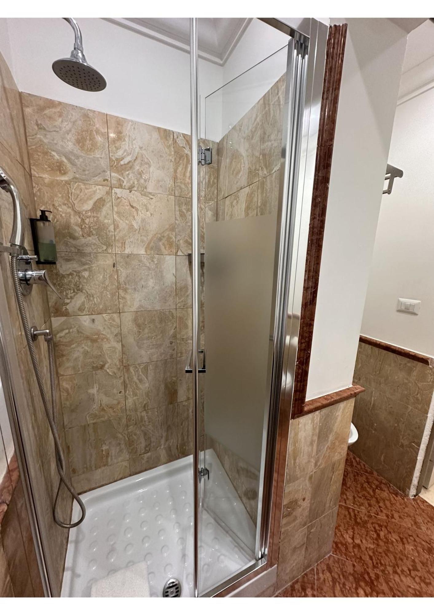 Spqr Suite Guest House Roma Esterno foto